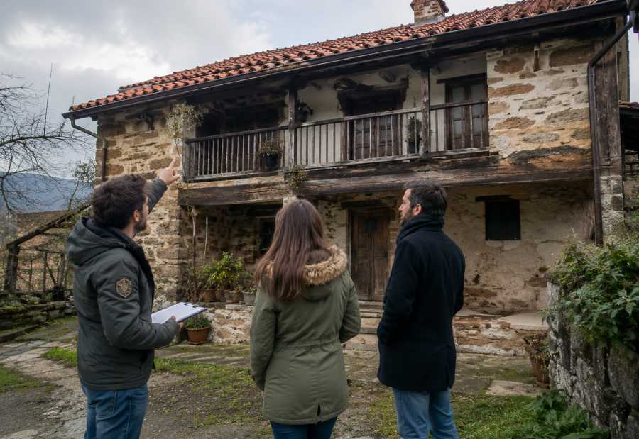 Casa rural pendiente de reforma con posibilidades